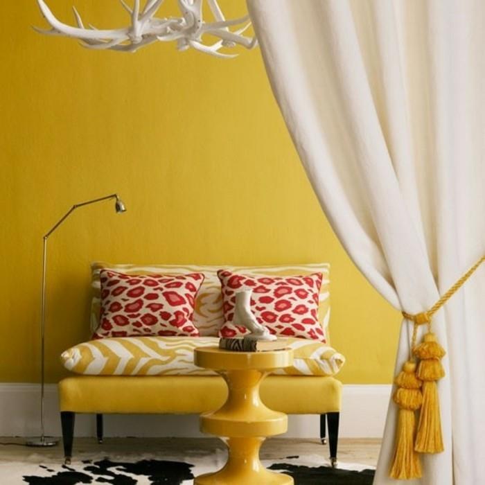 güzel-iç-duvar-sarı-dedi-hardal-modern-oturma odası-perde-beyaz