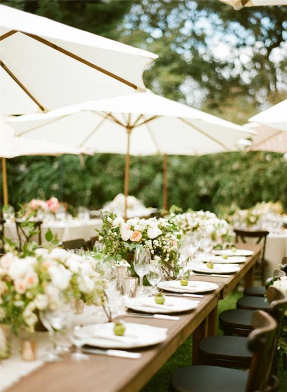 gražus-sodo-skėtis-stačiakampis-skėtis-baltai-gėlės-dekoracija-stalui