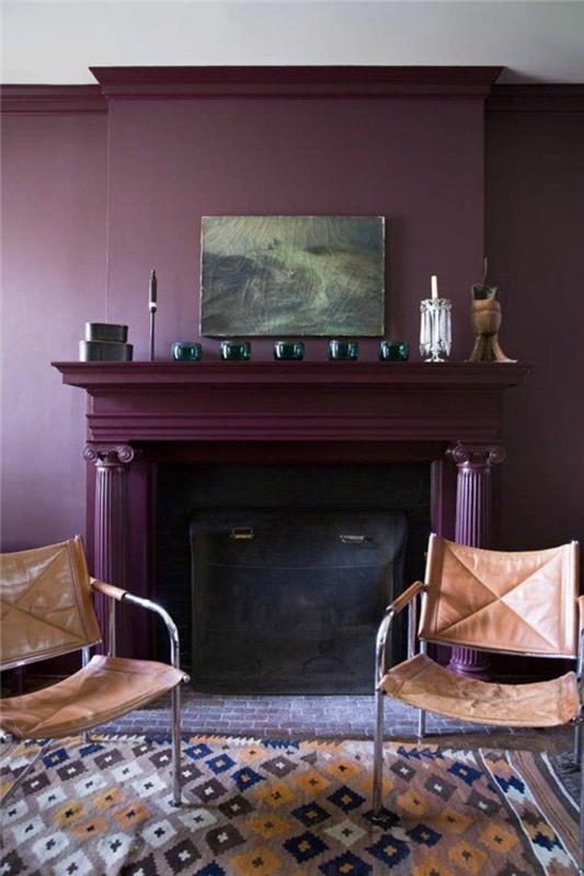 lepa-dnevna-soba-stene-slive-barve-notranjost-pohištvo-dnevna soba-usnjeni stol