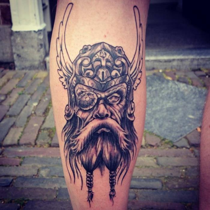 Vikingų scenarijų tatuiruotė vikingų simbolių idėja vikingų galvos tatuiruotė