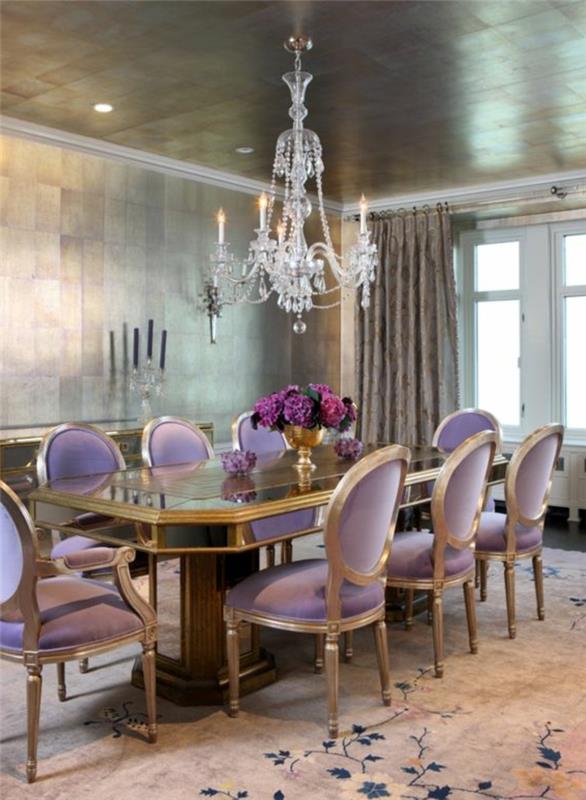 lepa-baročna-jedilnica-baročni-stoli-sliva-barve-vijolična
