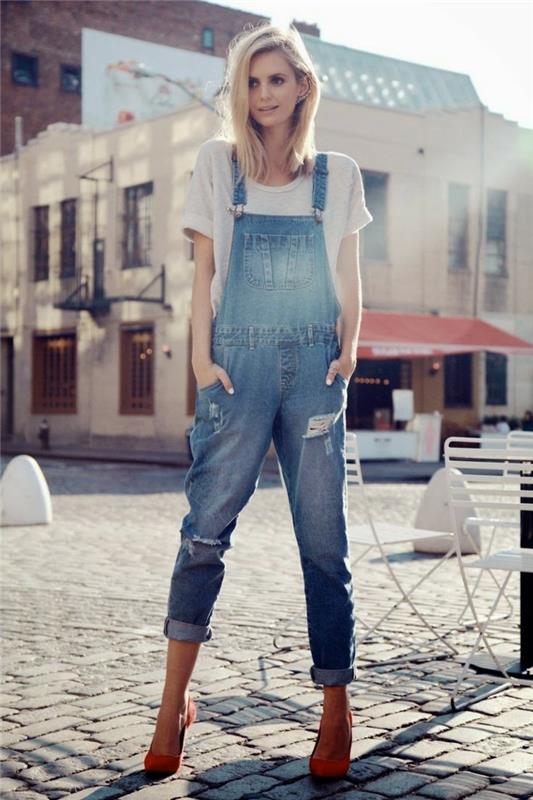 Dungarees day outfit ideja, kako nositi lepe ženske v čevljih z rdečimi petami