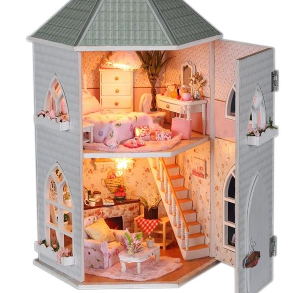 oyuncak bebek-ev-oyuncak-mobilya