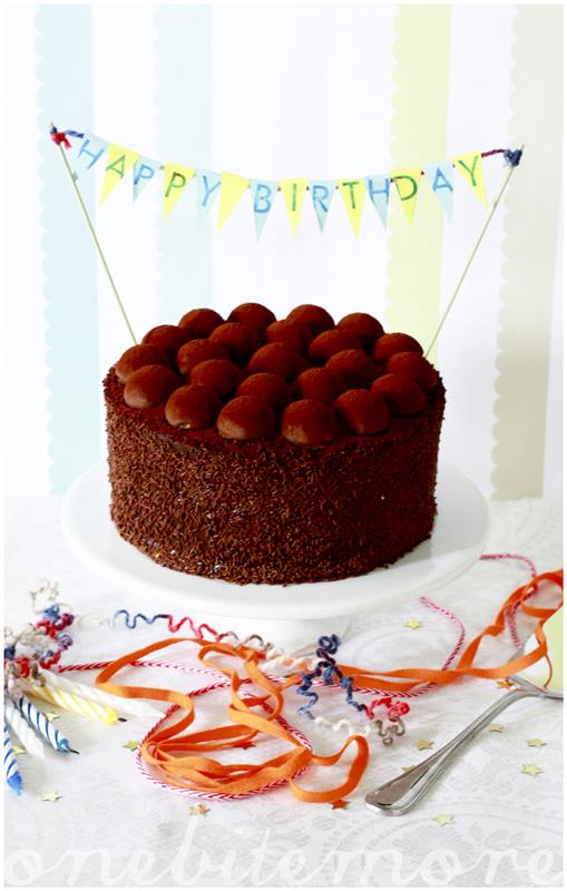 Skaniausias originalus šokoladinis gimtadienio tortas su gimtadieniu šokoladinis pyragas