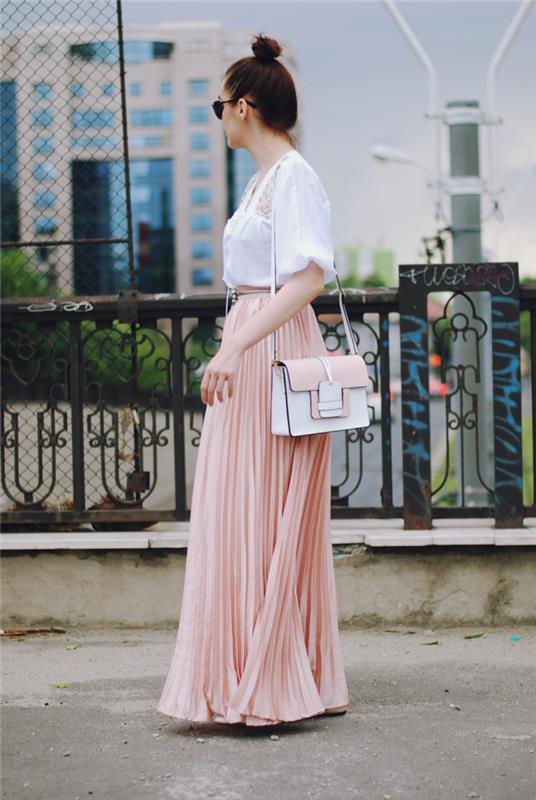 sijonas su aukštu juosmens rąstiniu sijonu, rožinės spalvos sijonas, baltas rankinės krepšys, balti marškiniai