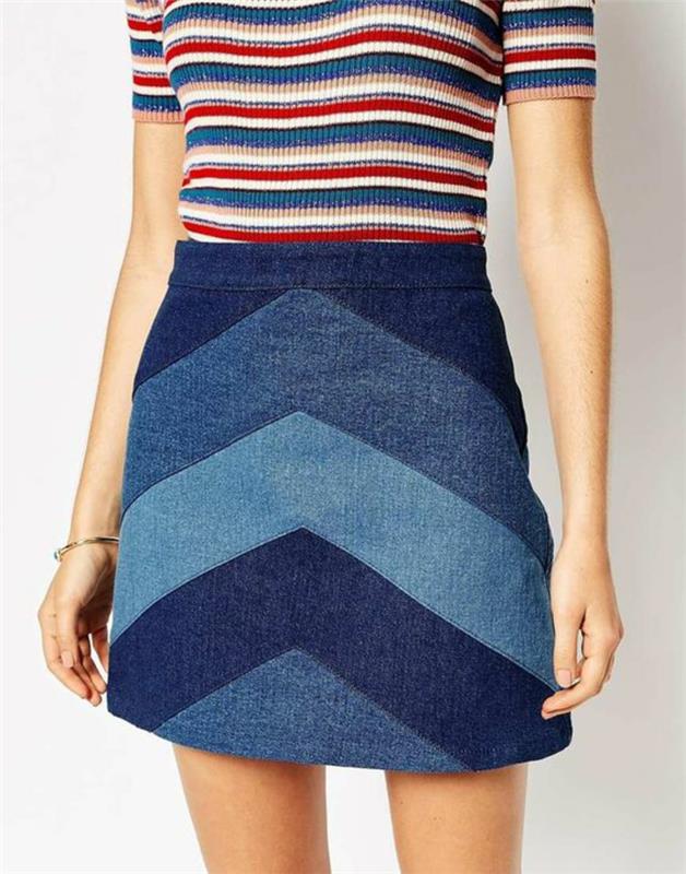 A linijos sijonai kamščio formos mėlynos spalvos juostelių atspalvių