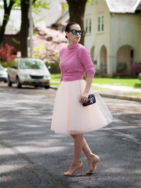 belo-tutu-krilo-roza-bluza-in-črpalke-klasična obleka