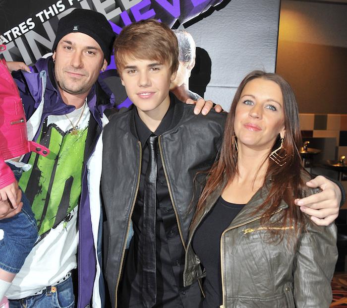 Justino ir jo tėvų Pattie Mallette nuotrauka, kai jis buvo jaunas, atskleidė straipsnį apie savo depresiją