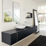 Juodų vonios baldų minimalizmas