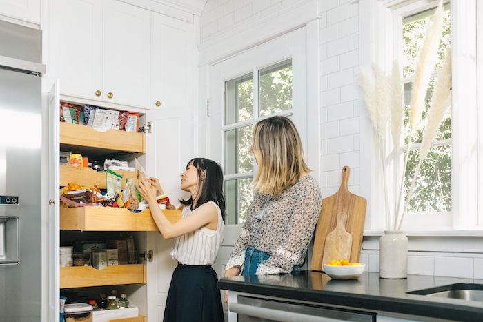 hišna organizacija konmari marie kondo stranki svetuje, kako pospraviti svojo kuhinjo