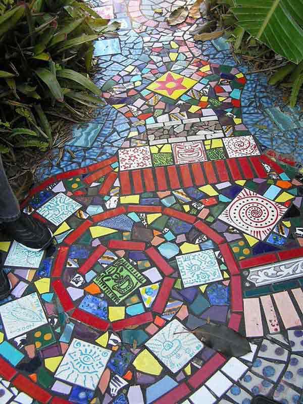 Mosaico em caminhos de jardim