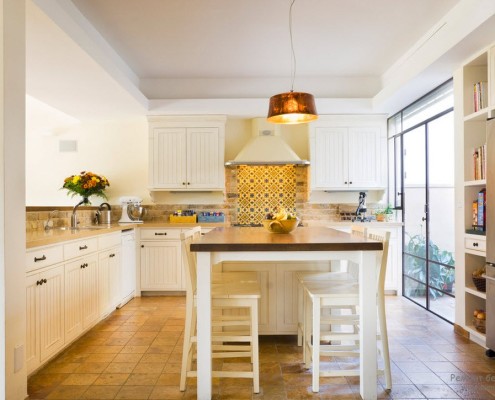 Interior de cocina blanco