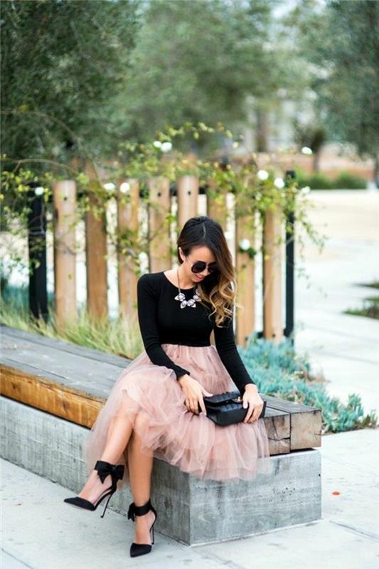 the-black-patent-pompos-black-patent-pompos-batai-su kulnais