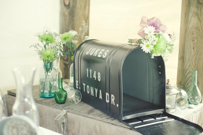 the-original-wedding-urn-wedding-urn-original-ideas-mailbox-flowers-glass-vaza