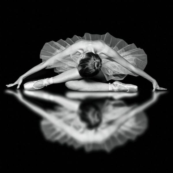 dansçı-siyah-beyaz-fotoğraflar-balerin-elbise-dans-sanat
