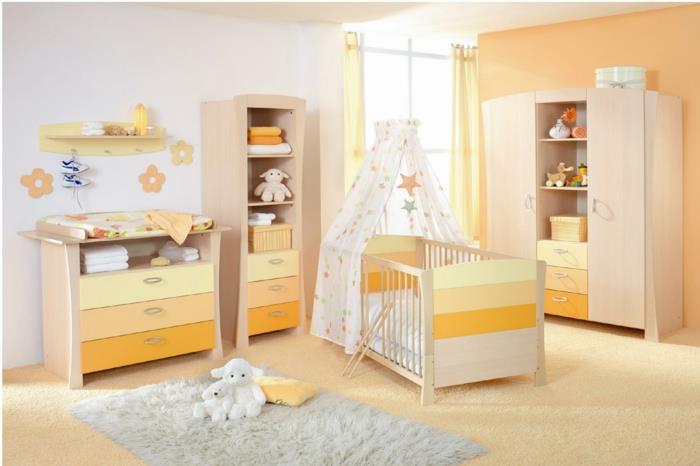 kūdikio-berniuko-miegamojo-dekoro-geltonos tematikos-miegamasis