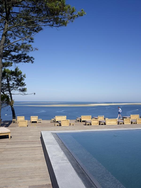 la-dune-du-pilat-hotel-de-corniche-france-dejavnost