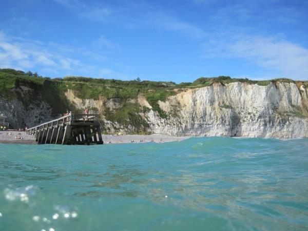 the-sea-at-Veules-les-rochelles-blue-water