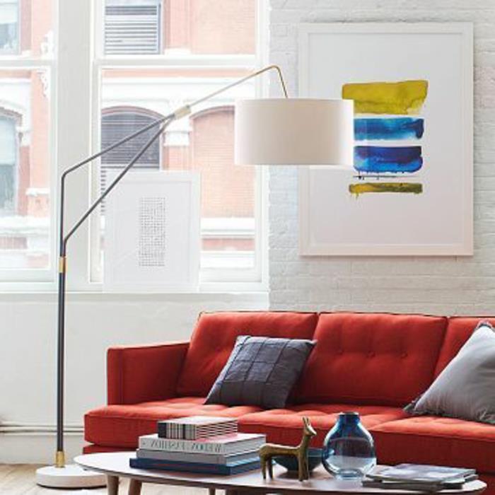 ark-lambası-zemin-lambası-conforama-for-the-oturma odası-ile-kırmızı-kanepe-beyaz-tuğla-duvar