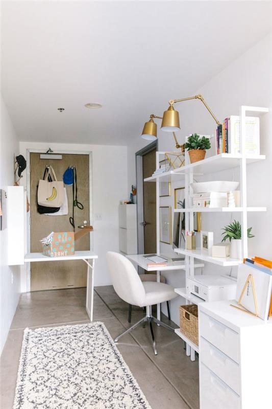 beyaz ve altın modern ofis deco fikri, modern mobilyalarla beyaz bir odada kadınsı çalışma alanı düzeni