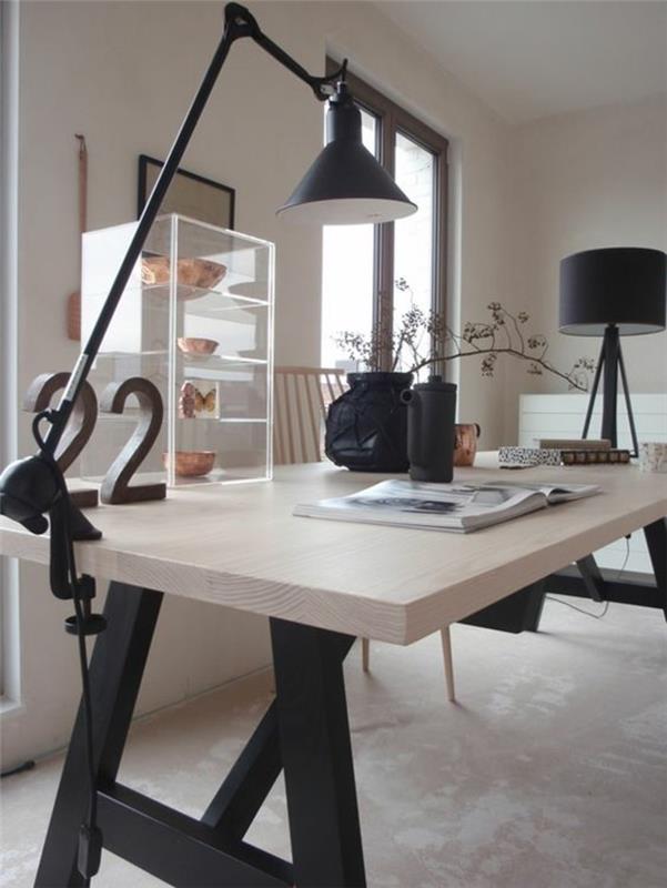siyah-demir-lamba-masa-lambası-özgün-tasarım-siyah-metal-ham-ahşap-masa