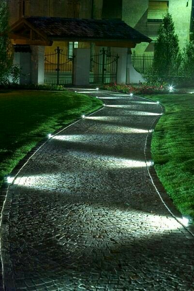 Iluminação para caminhos de jardim
