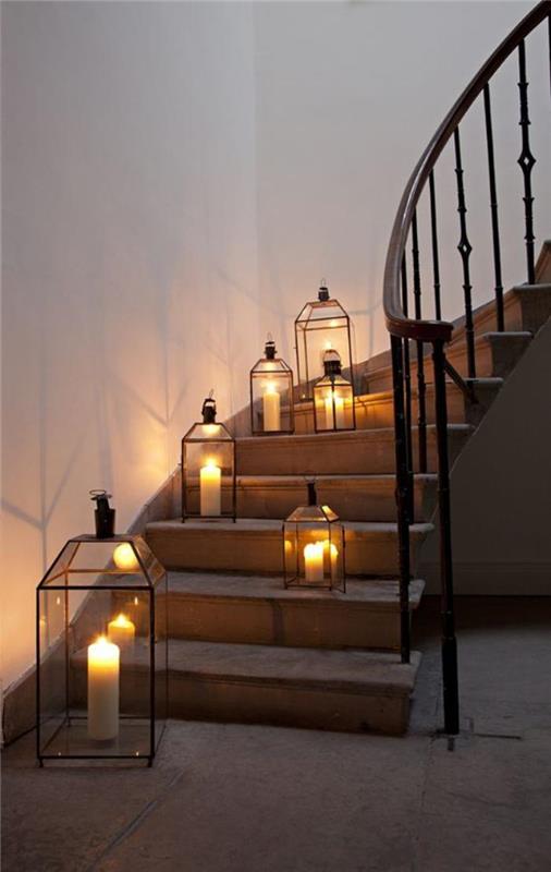 žvakės-žibintai-uždėjo žibintus ant laiptų