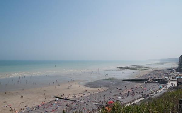 the-cote-de-Veules-france-Seine-Maritime-Cliffs-upstream