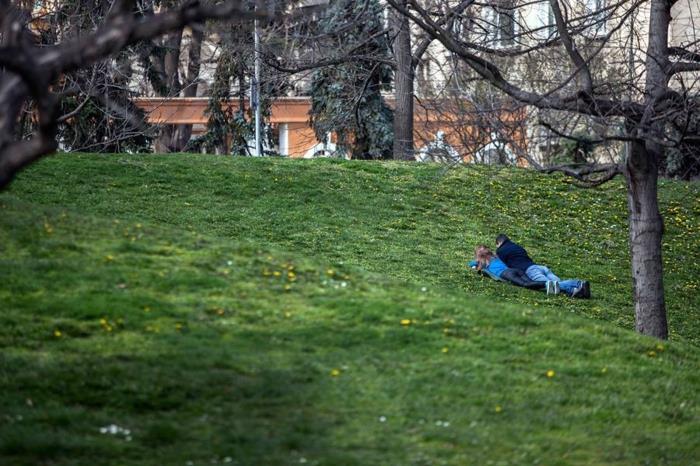 parkas-su-žmonėmis-gatvėje-bulgarijoje-kelionių-turizmas-bulgarija