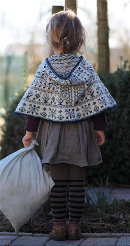 megztinis-žakardas-pončo-vaikas-Kalėdų megztinis-miela-mergina-megztinis