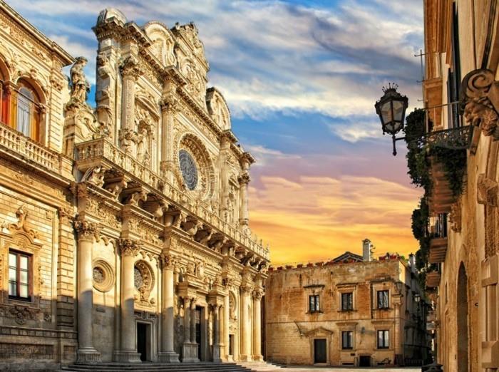 lecce-santa-croce-the-most-beautiful-town-in-historical-italy-center-resized