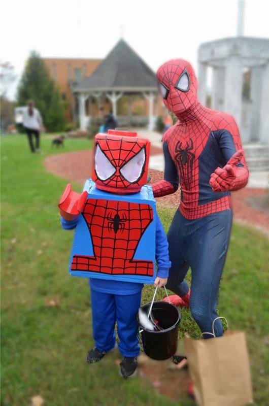 lego örümcek adam ve süper örümcek adam kostümü çift filmi bir film gecesi için giyinmek orijinal fikir