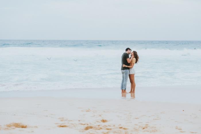 Sevişen çiftlerin romantik fotoğrafları, poz veren güzel çiftin güzel fotoğrafı