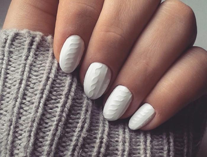 the-designs-on-the-nail-ideas-winter-gel-nail