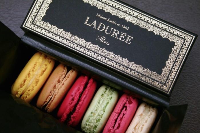 najboljši-macarons-in-paris-macaron-ladurée-macaron-paris-okusi