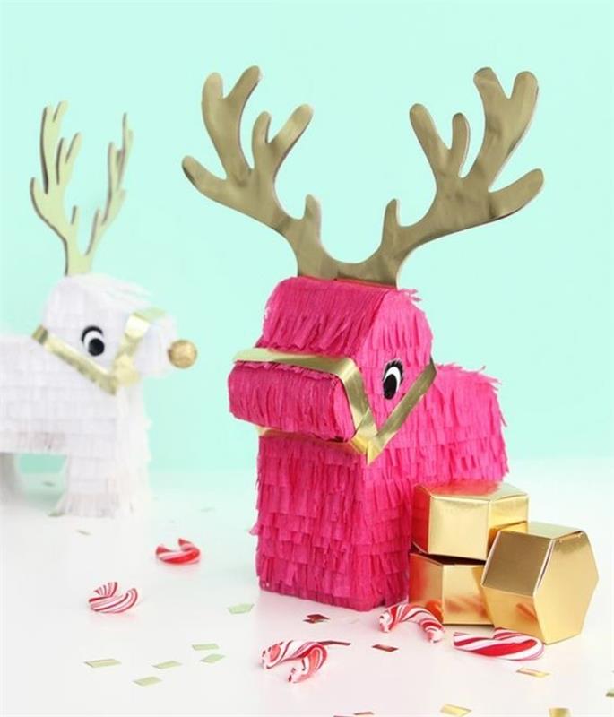 Noel Baba'nın-ren geyiği-pinata-kendin-yap-fikri-küçük-renkli-geyik-beyaz-ve-pembe-renk