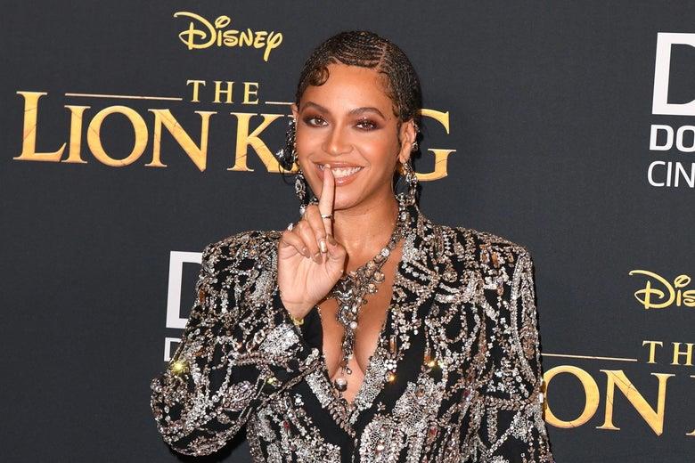 Beyoncé, Spirit'in çıkarıldığı The Lion King The Gift albümü için birkaç Afrikalı müzisyeni davet etti.