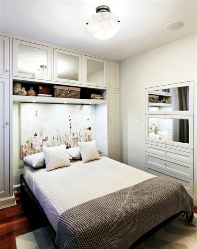 suaugusiųjų lova-miegamajame-bet-idėjos-stilingas-interjero dizainas-gerai-mažas miegamasis