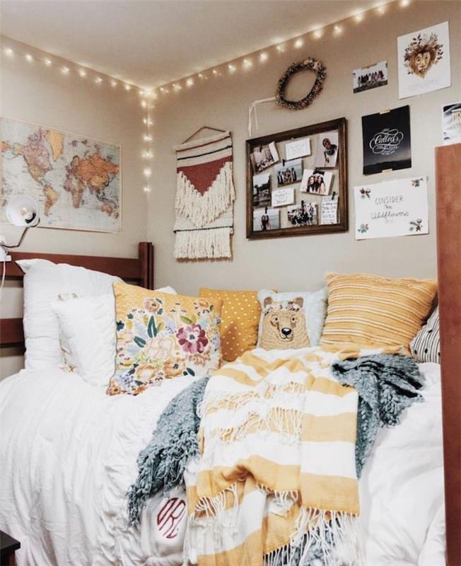 Ideja za dekoracijo delovne sobe, spalnica v hipsterskem slogu s srčkanimi rumenimi blazinami, kul ideja za spalnico