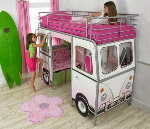 podstrešna postelja-za-otrok-tovornjak
