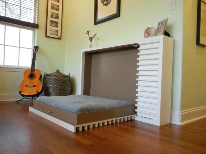 stenska postelja-zložljiva-postelja-kako-urediti-udobno-posteljno sobo