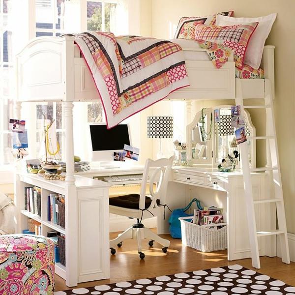 dvignjena postelja-mansarda-čudovita-mala-knjižnica-in-pisarniški prostor
