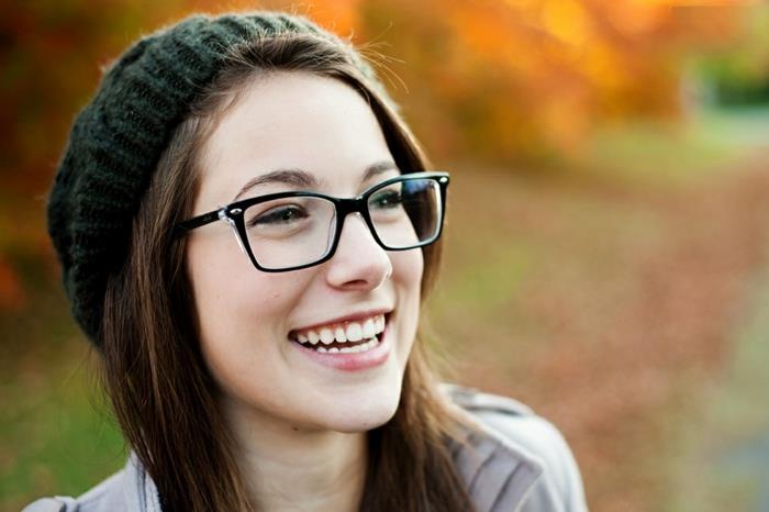 hipster-look-moški-očala-hipster-ženska-fotografija