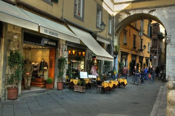 lucca-naj-najlepše-mesto-v-italiji-majhne-ulice-spremenjene velikosti