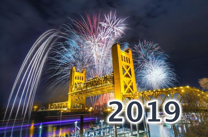 srečno novo leto 2019 slike, fotografija praznovanja novega leta z ognjemeti, ideja za ozadje novega leta 2019