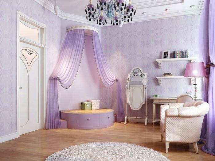 lestenci-starinska-spalnica-vijolična-romantična