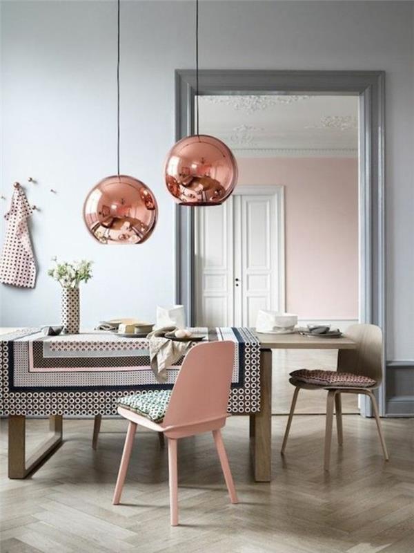 šviestuvai-rutuliai-dizainas-rožinis-parketas-šviesiai-medinė-kėdė-šviesiai rožinės spalvos staltiesė