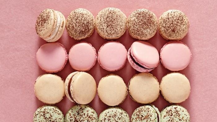 veličasten-ladurée-macaroons-original-idea-for-the-gift-of-Valentine-in-rose