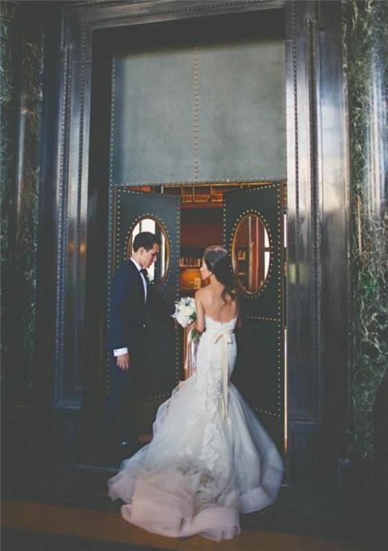 puošni vestuvių suknelė-paprasta ir pigi-miela pora-įkvėpimas