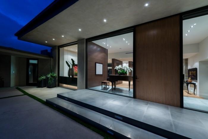 ev-temiz-çağdaş-villa-su yalıtımı-düz-çatı